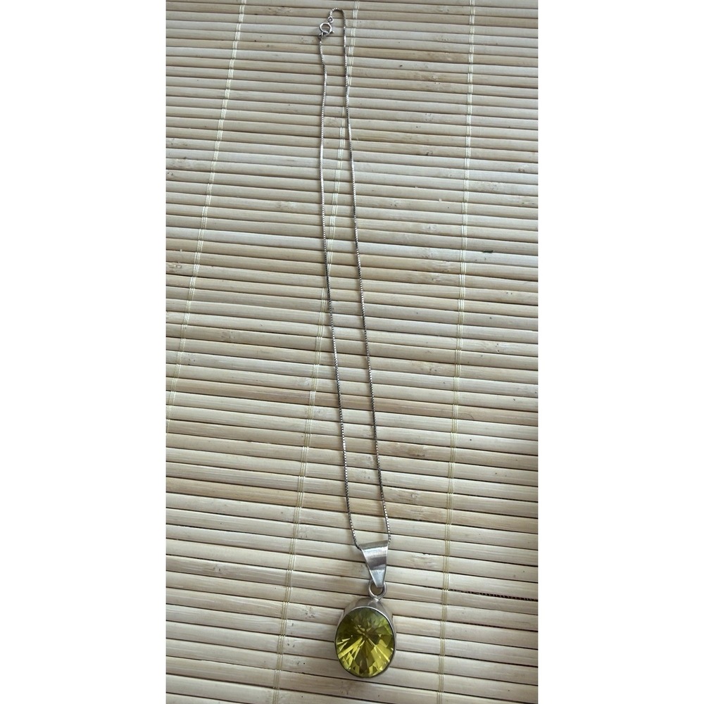Charles Albert 925 Sterling Vibrant Green Chrysoprase Single Pendant Necklace
